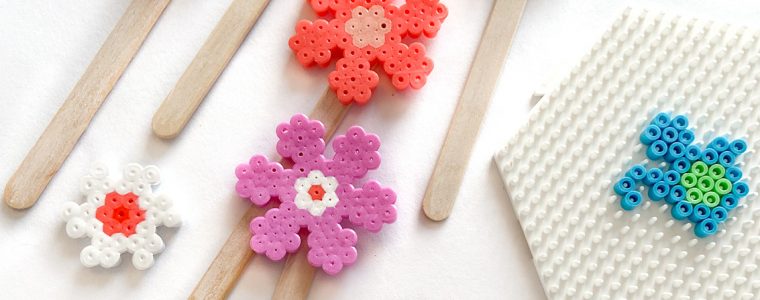 Blumenstecker aus Bügelperlen